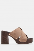 Бежово-Тъмно