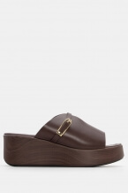 Кафяво Тъмно